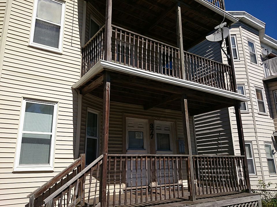 2nd image of 377 Park St