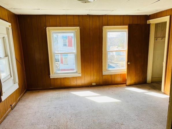 75 Division St UNIT 2