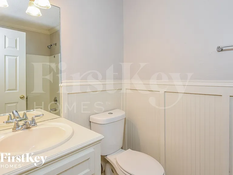 38 Michael Ct — Photo 16