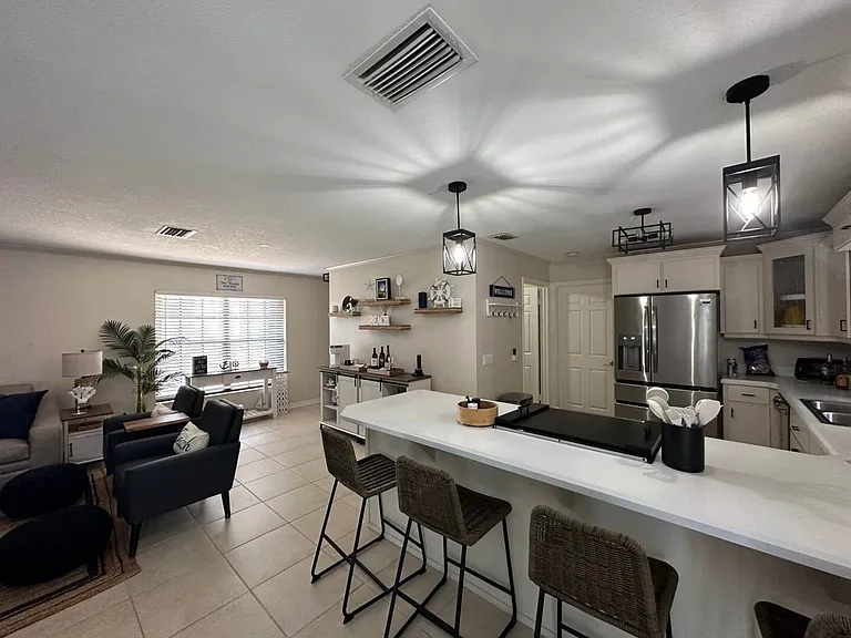 Sandstone Ct — Photo 10