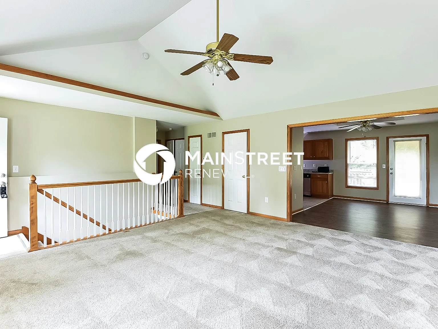 1706 Brooke Ct — Photo 2