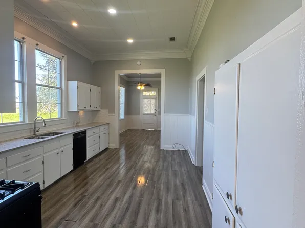 7848 Molaison St, Addis, LA 70710