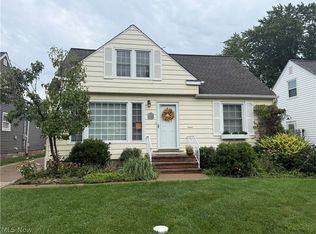395 Beechwood Dr, Eastlake, OH 44095