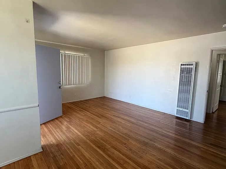 14752 S Budlong Ave — Photo 3