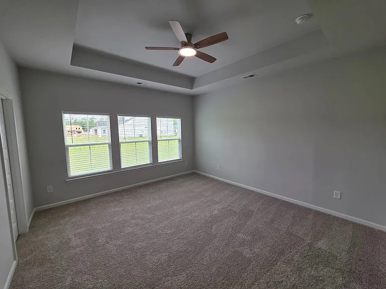 421 Sea Breeze Way — Photo 14