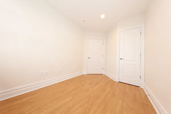 Rented by Corcoran | media 62