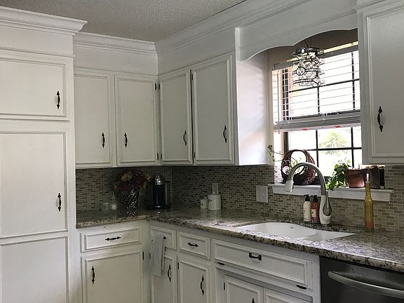 5th image of 7605 Brook Forest Dr