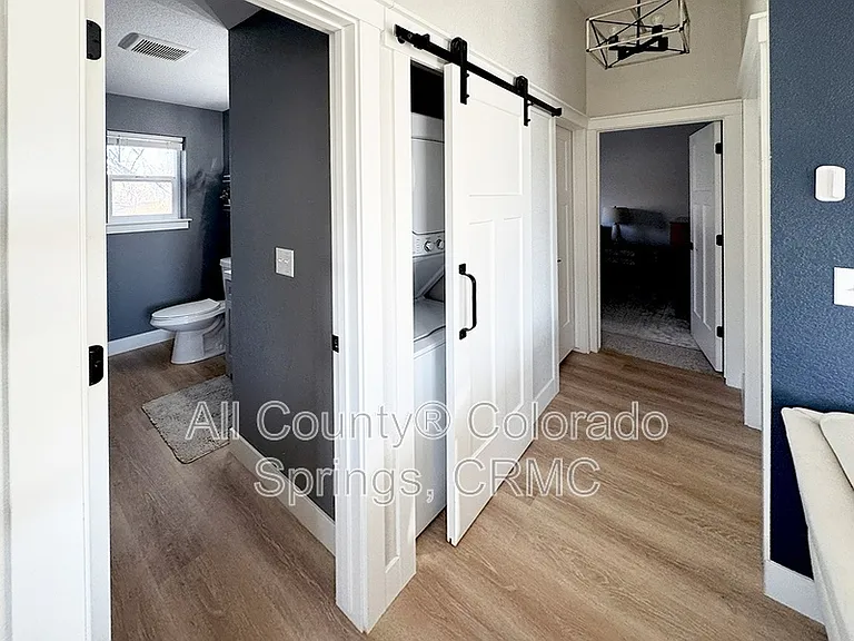 824 S Logan Ave — Photo 8
