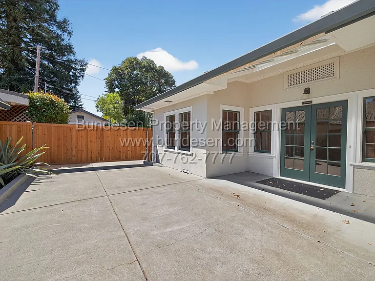 612 Petaluma Blvd S — Photo 4