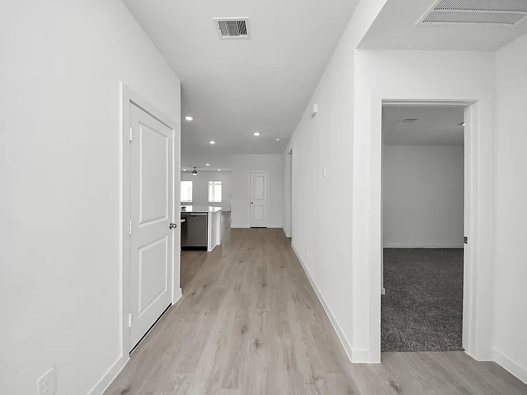 31138 Warwick Coast Ct — Photo 2