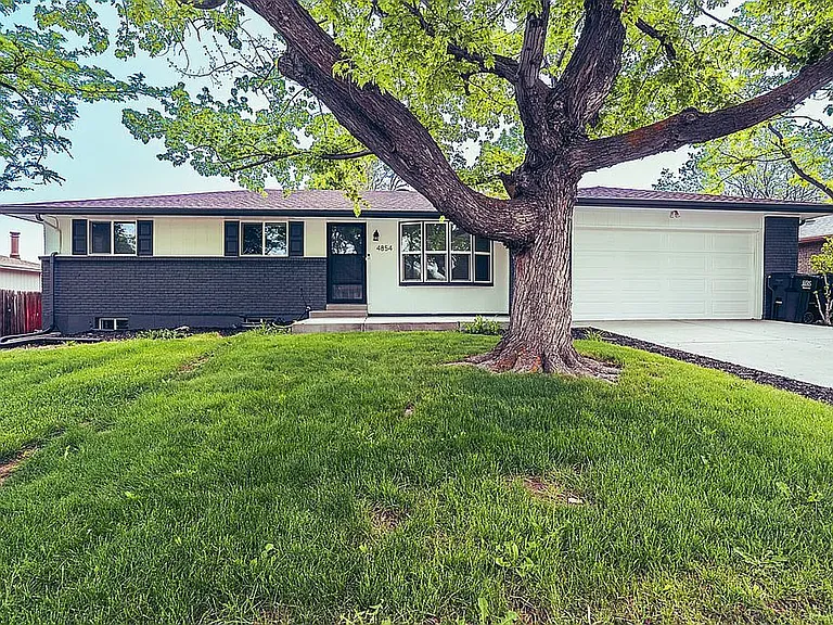 4854 S Parfet St — Photo 1