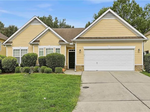 7373 Gossamer St, Union City, GA 30291