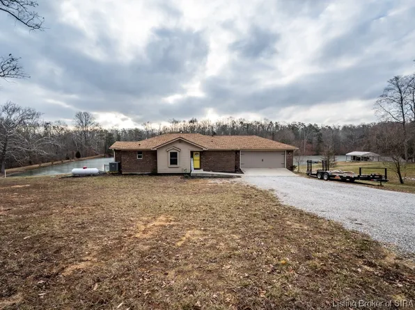 3704 E Bridgewater Road, Scottsburg, IN 47170