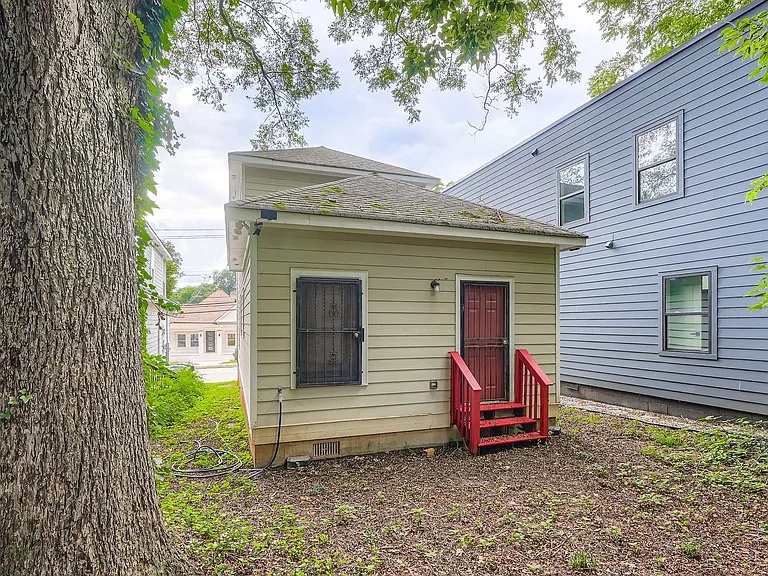 908 McDaniel St SW — Photo 28