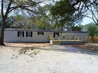 3214 Alsworth St, Bacliff, TX 77518