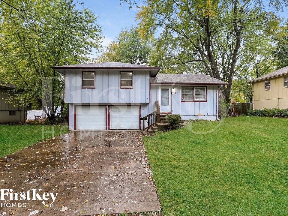 1st image of 9736 Wallace Ave
