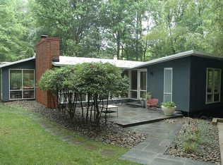 1808 Drury Ln, Alexandria, VA 22307