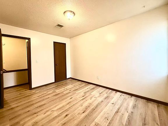 5th image of 6201 NW Casper Dr #B