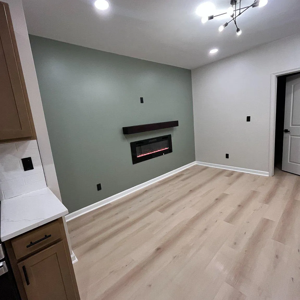 1 bed, 1.0 bath, 1638 sqft, $1,450 — Photo 3