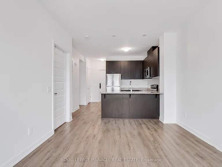 460 Gordon Krantz Ave #209 — Photo 19
