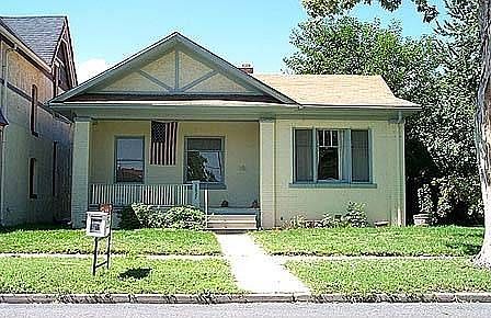 3827 Clay Street