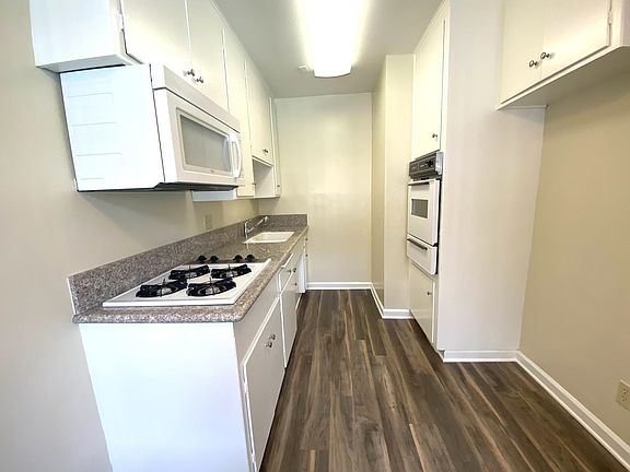 4th image of 1030 W Olive Ave APT 4