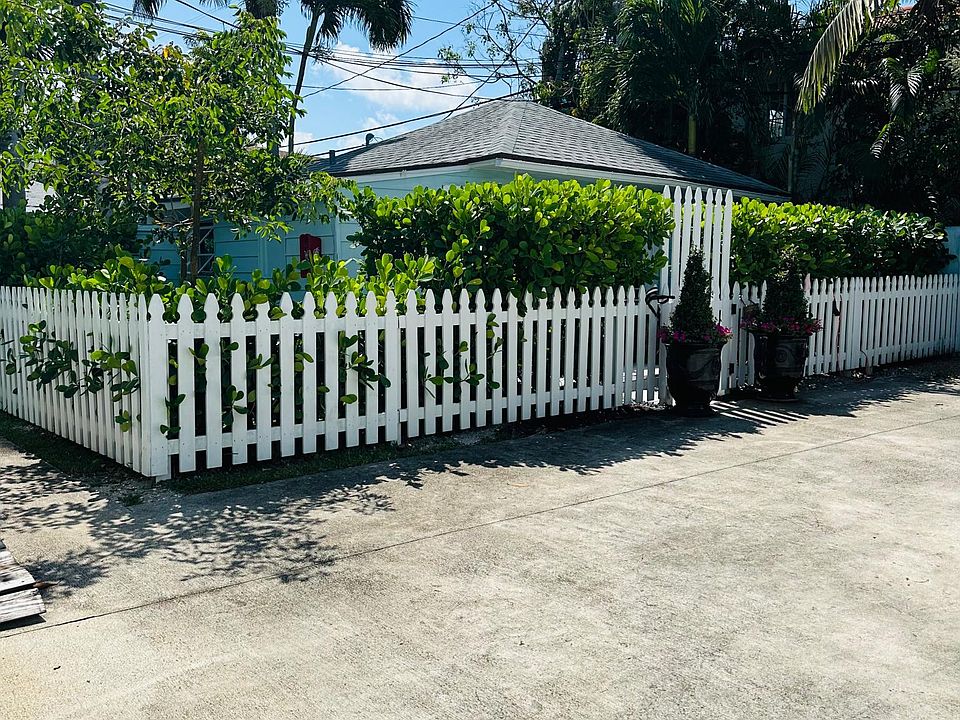 1st image of 264 1/2 Cottage Seminole Ave