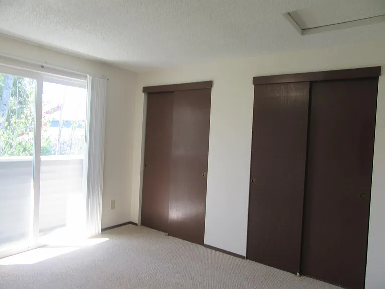 1019 22nd St #17 — Photo 6