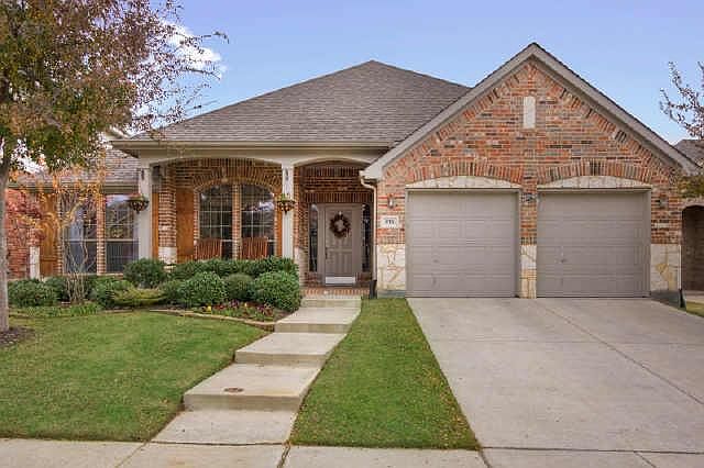 1st image of 215 Livingston Dr