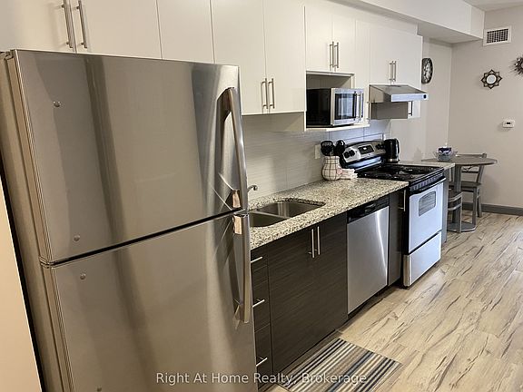3rd image of 258 A Sunview St #1710