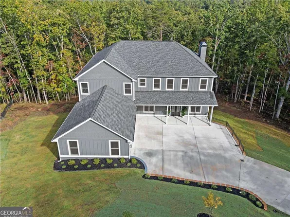394 Settlers Ridge Dr, Ball Ground, GA 30107