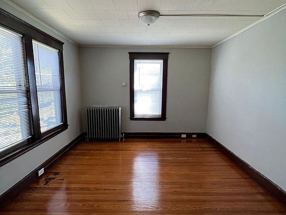 3rd image of 22 Hallock Ave #2