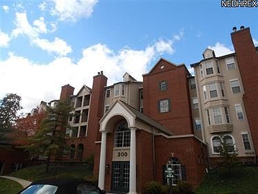 1st image of 200 Fox Hollow Dr APT 209