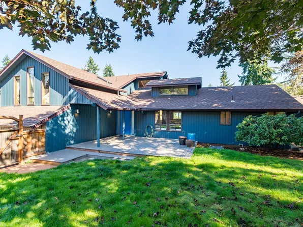 2937 McKendrick St, Eugene, OR 97405