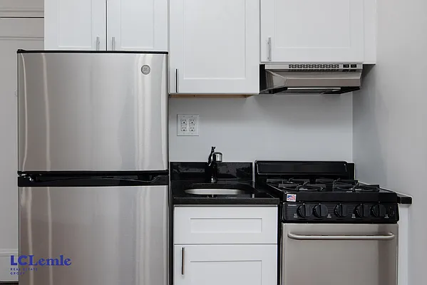 Rented by LC Lemle Real Estate Group | media 1