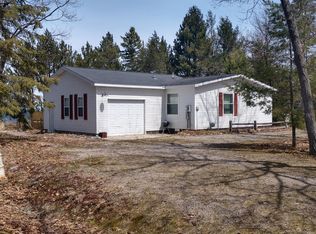 13300 Hiawatha Dr, Ocqueoc, MI 49759
