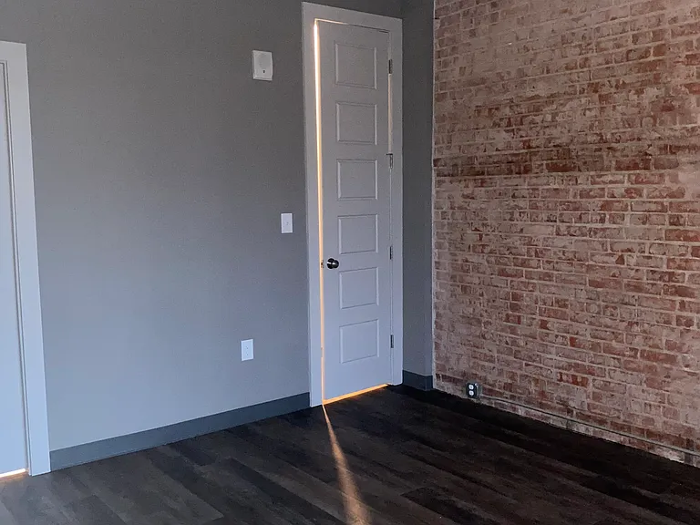 901 9th St #LOFT C — Photo 11