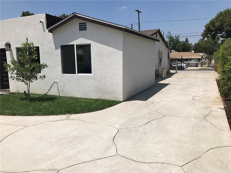 1st image of 13380-13958 Kagel Canyon St