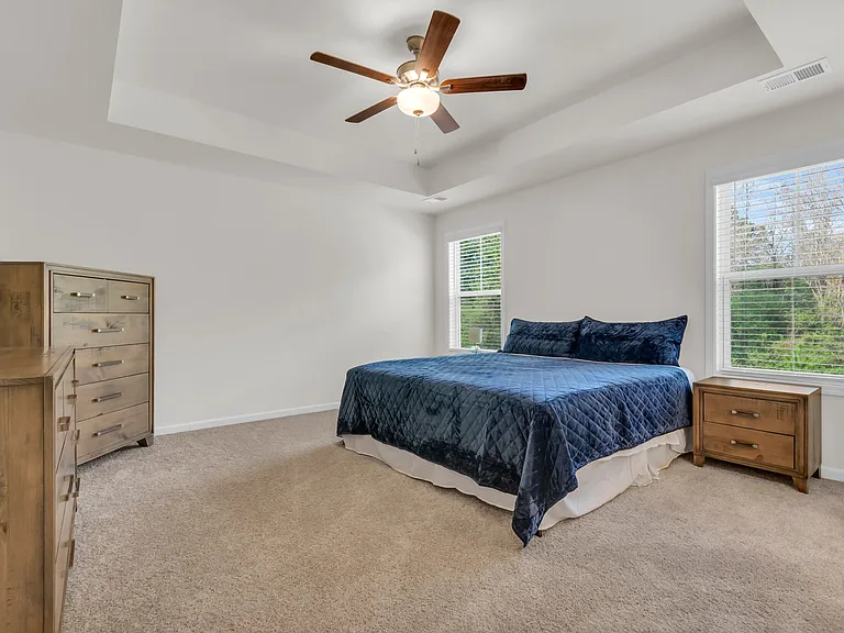 1110 Silverbend Trl — Photo 14
