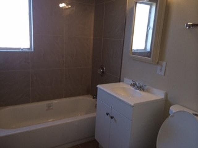 2nd image of 774 Kaufmann Ct