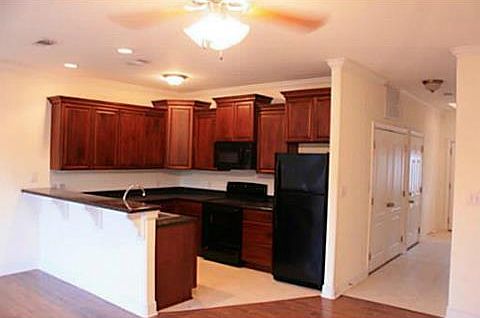 2nd image of 3457 Riverbend Cv