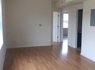 3400 W Barry Ave #2B, Chicago, IL 60618