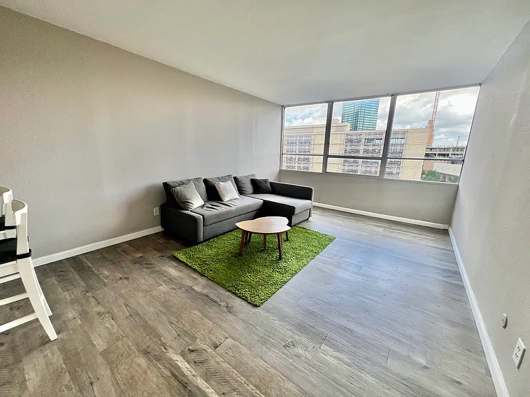1802 Lavaca St #608 — Photo 1