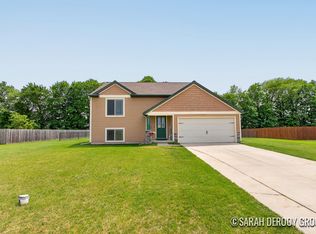 16264 Trent Ridge Dr NE, Cedar Springs, MI 49319