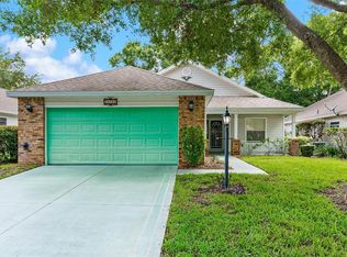 25025 Cranes Roost Cir, Leesburg, FL 34748