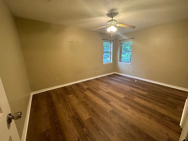 9781 Monticello Dr — Photo 5