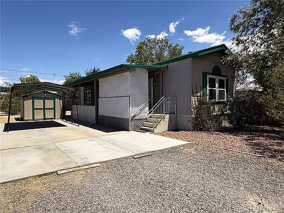 2nd image of 2835 E Snavely Avenue