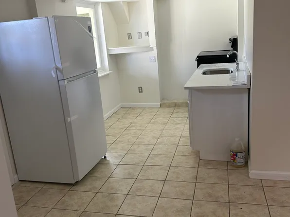 8012 Saint Matthew Dr, West Chester, OH 45069