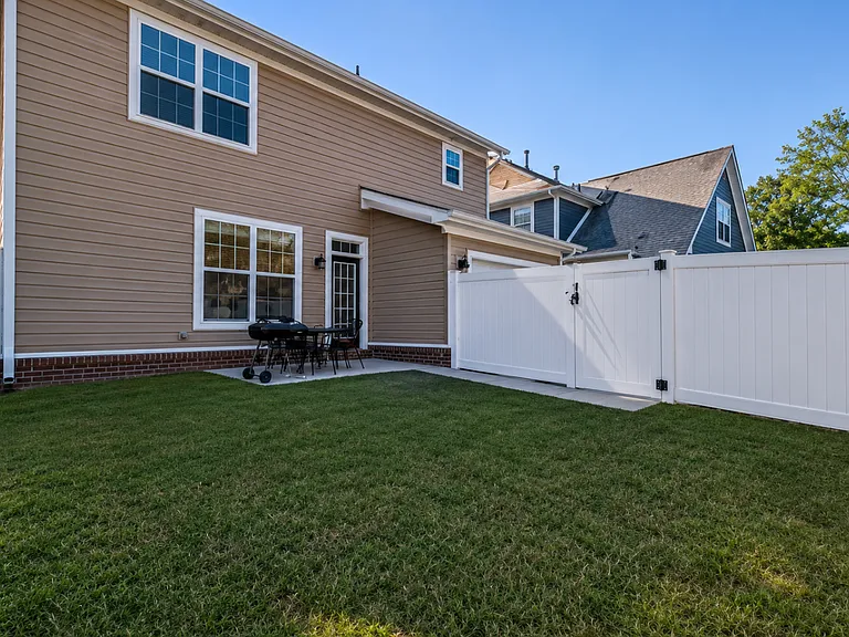 1663 Briarfield Rd — Photo 4