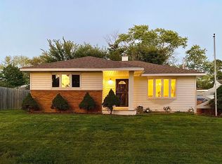 4104 Owl Dr, Rolling Meadows, IL 60008